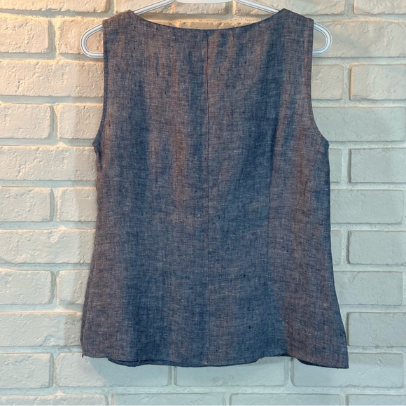 Sleeveless linen-like fabric top with side zipper and cute fold-detail neckline - Picture 8 of 12